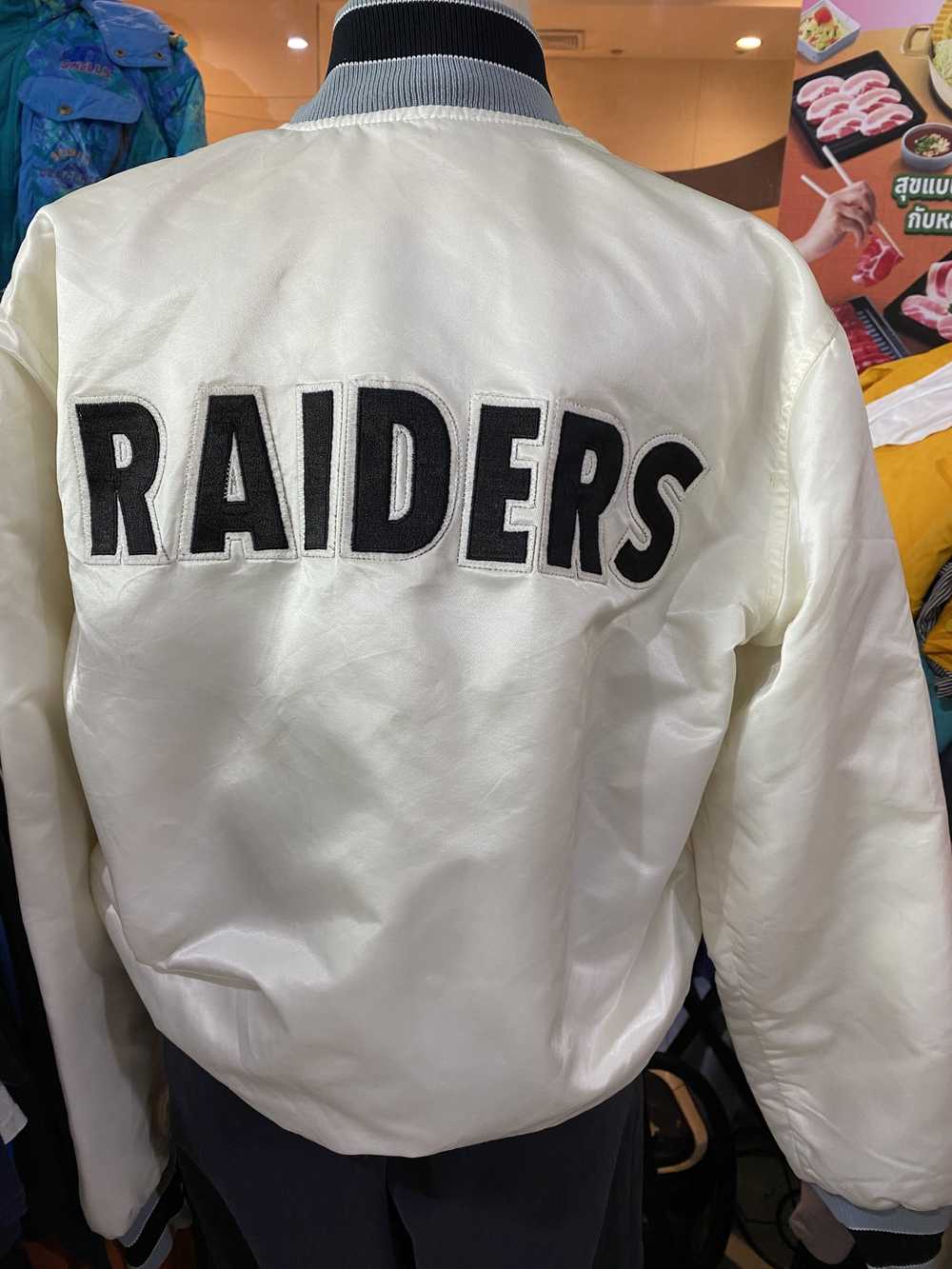 Oakland Raiders VINTAGE RAIDERS NFL JACKET SATIN … - image 3