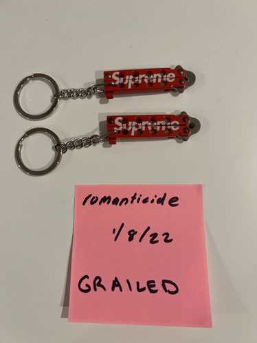Supreme Supreme Balisong Butterfly Knife Keychain 