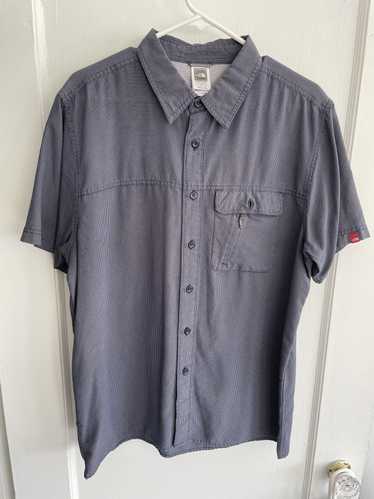 The North Face Pattern Short Sleeve Button-up - image 1