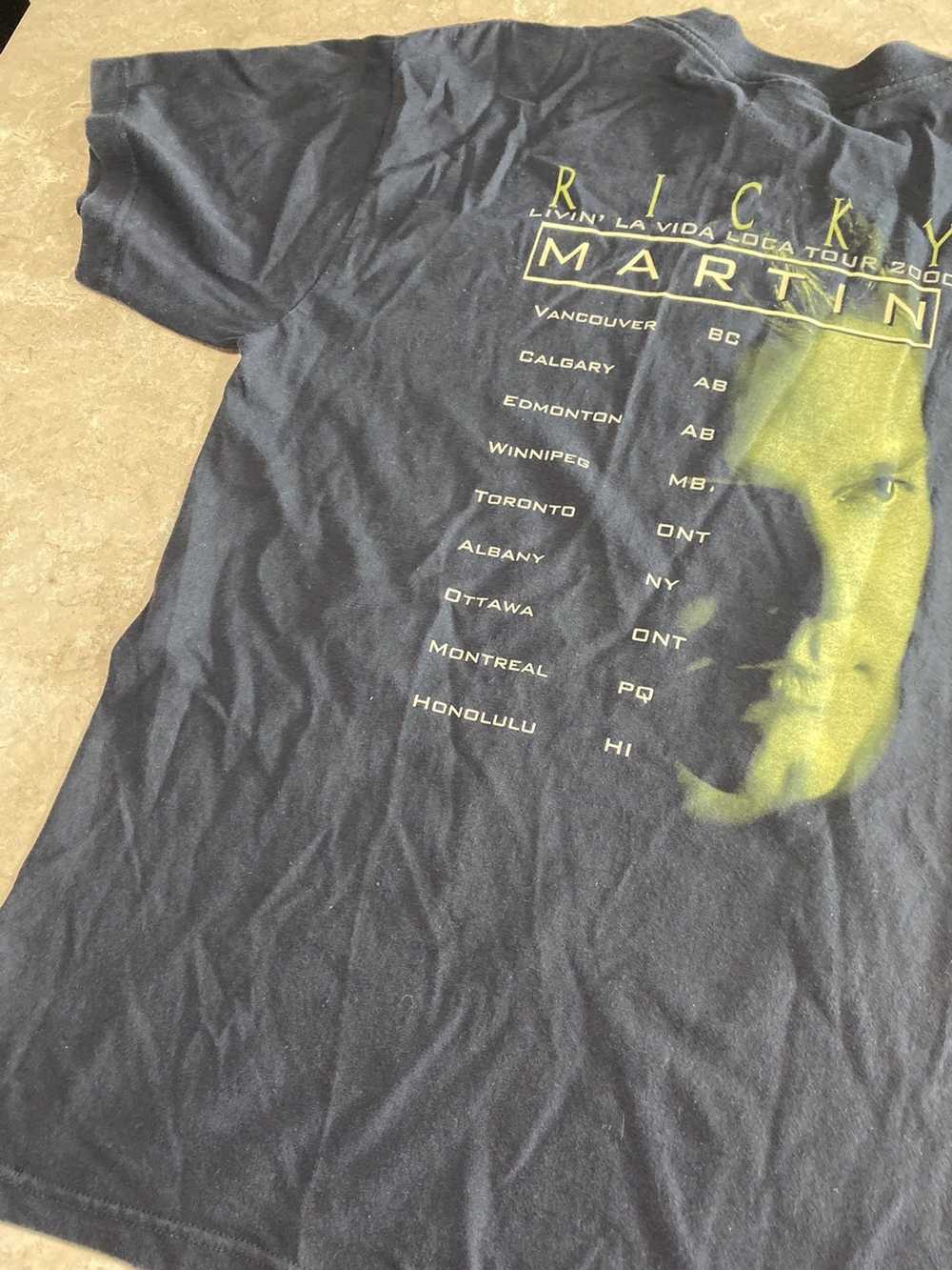 Vintage Ricky Martin T-shirt 200 - image 5