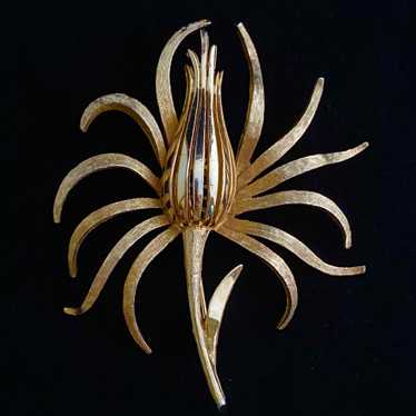 1940s Corocraft Gold Thistle Brooch by Coro - image 1
