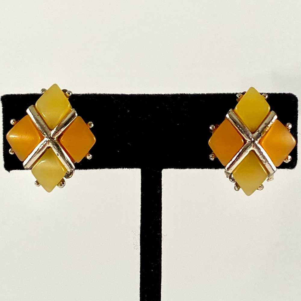 Late 50s/ Early 60s Lucite Clip Earrings - image 1