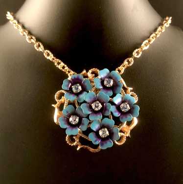 1972 Avon Love Blossoms Necklace