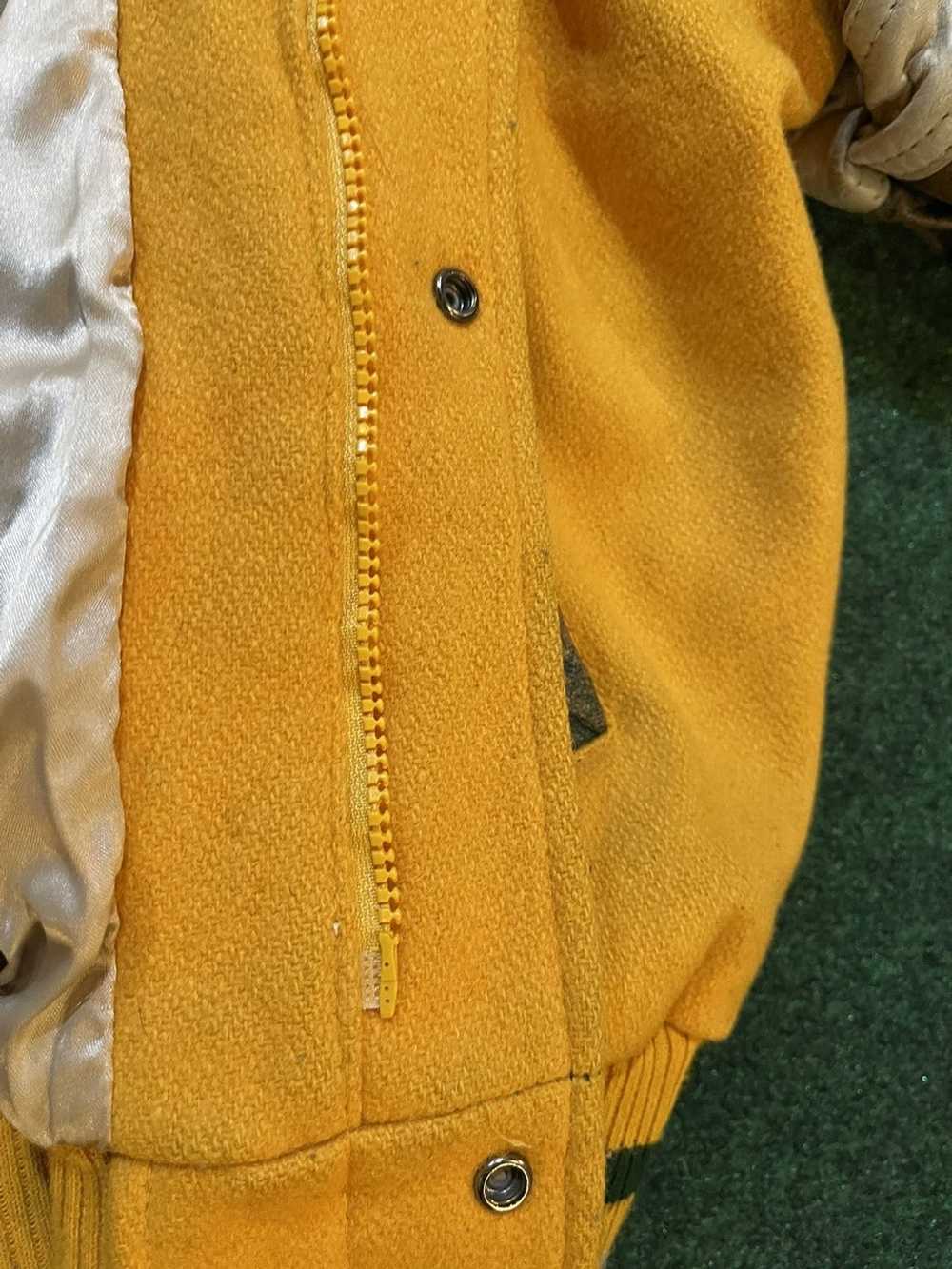 Vintage Vintage Varsity Jacket 90's *Rare* - image 9