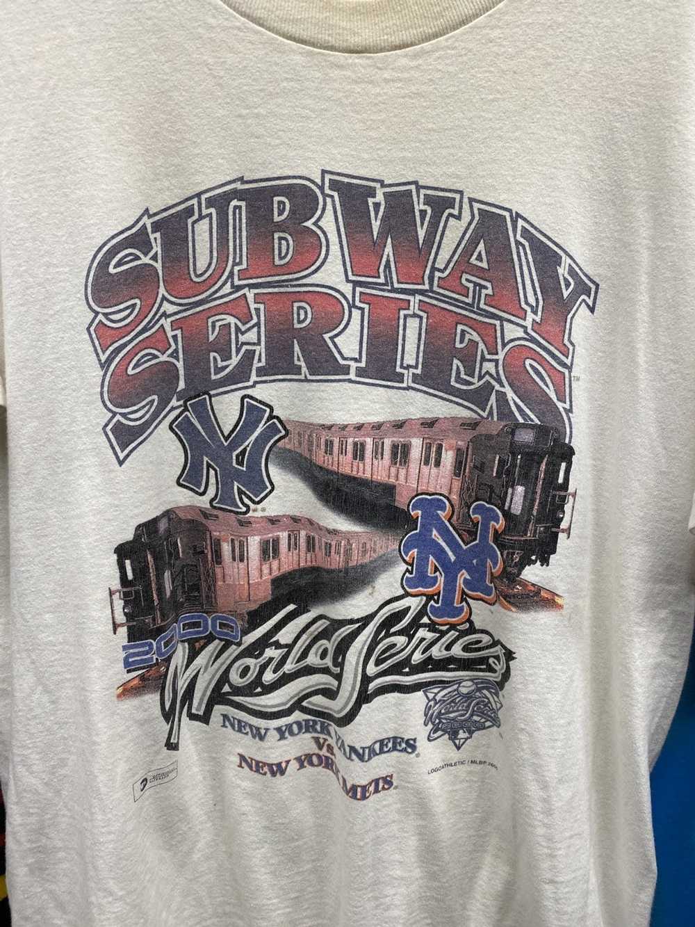 Vintage Vintage 2000 subway series shirt - image 3