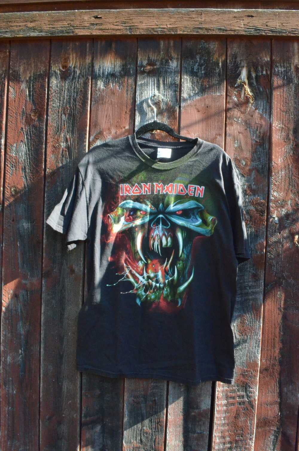 Iron Maiden 2010 Final Frontier tour t-shirt - image 1