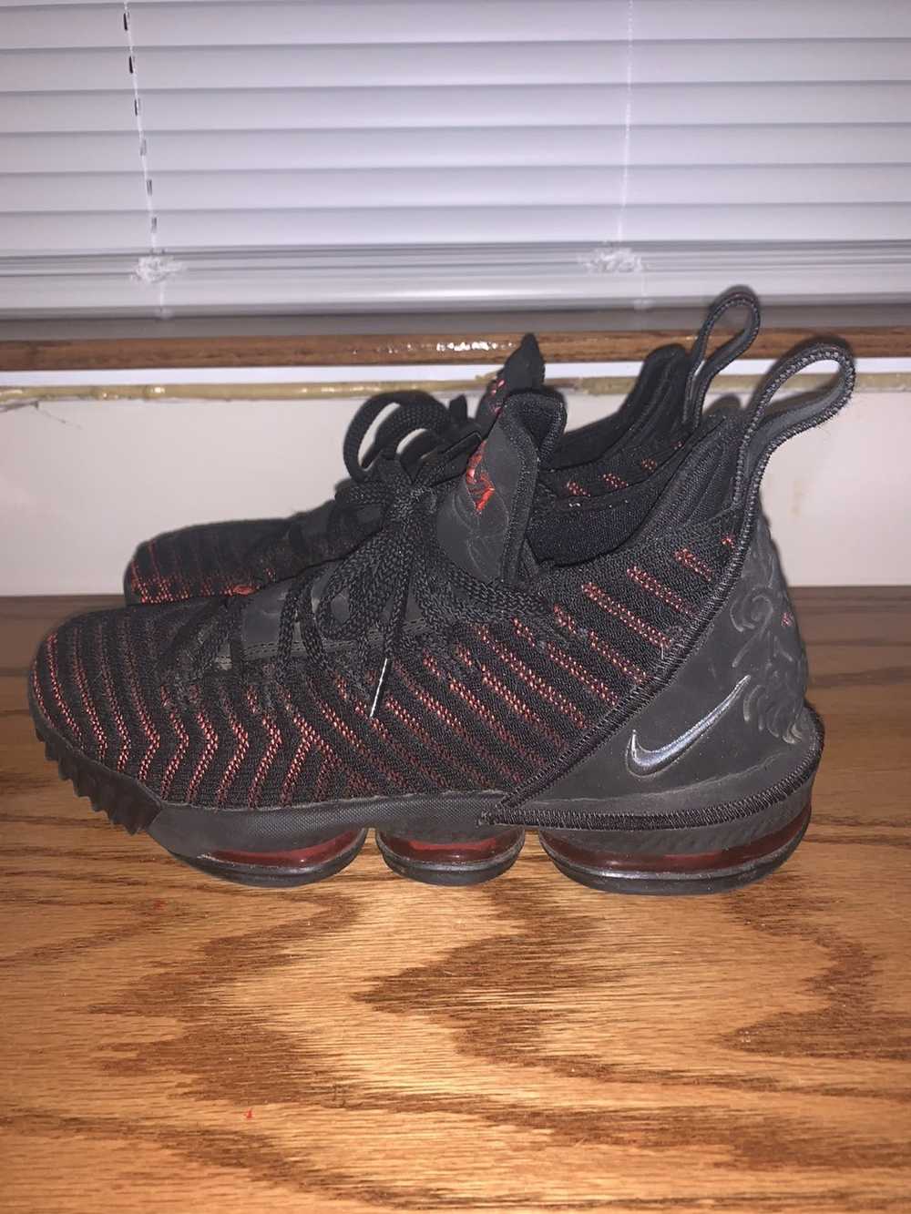 Lebron 16 2024 shoes red