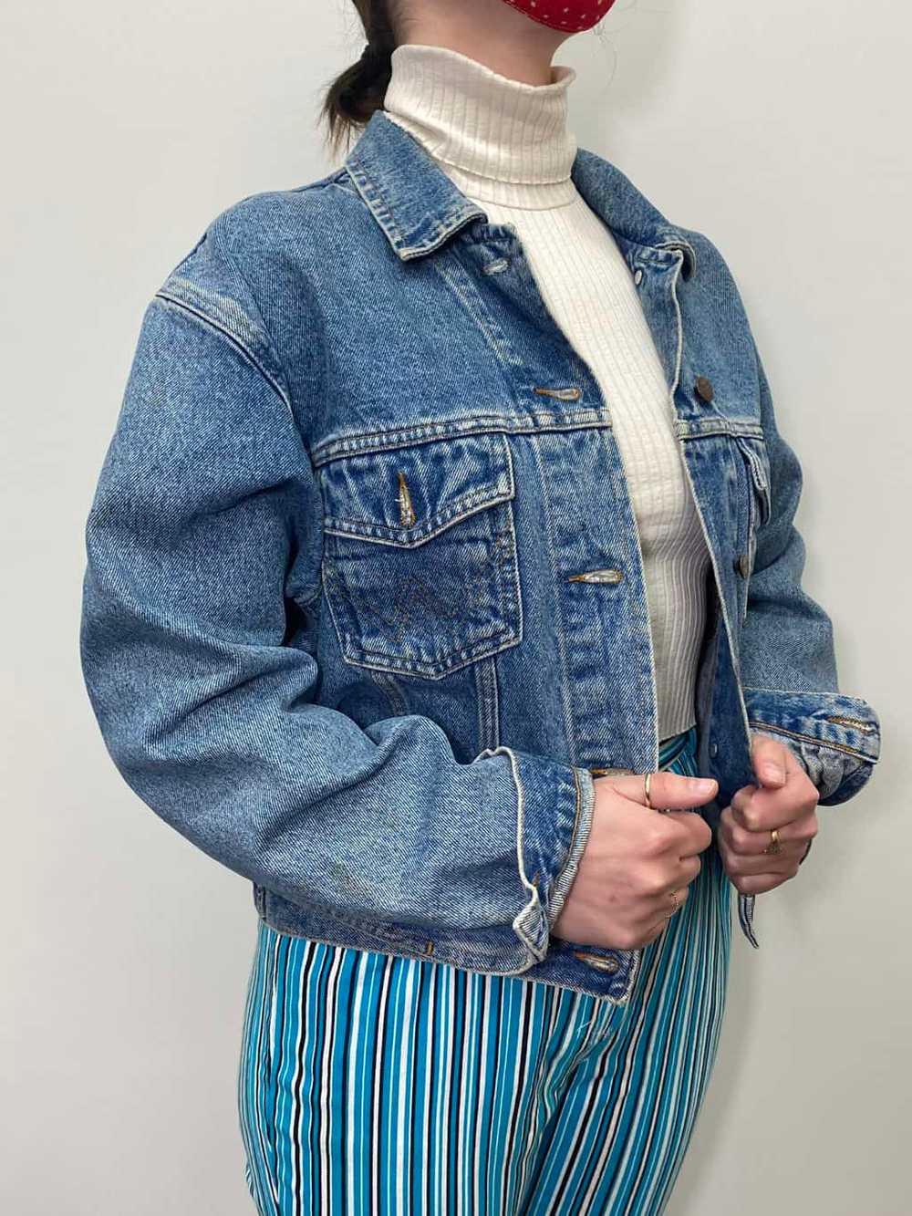Womens Wrangler vintage denim jacket in stonewash… - image 1