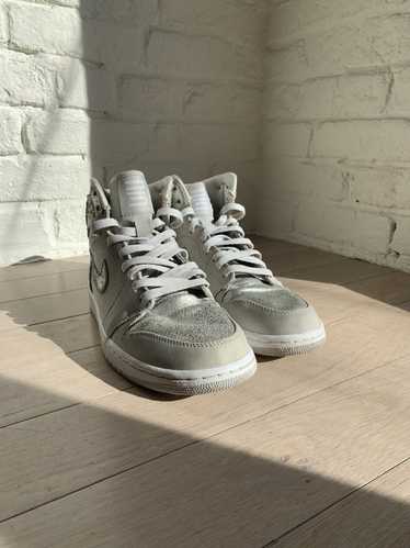 Jordan Brand × Nike Air Jordan 1 Retro Hi Silver 2