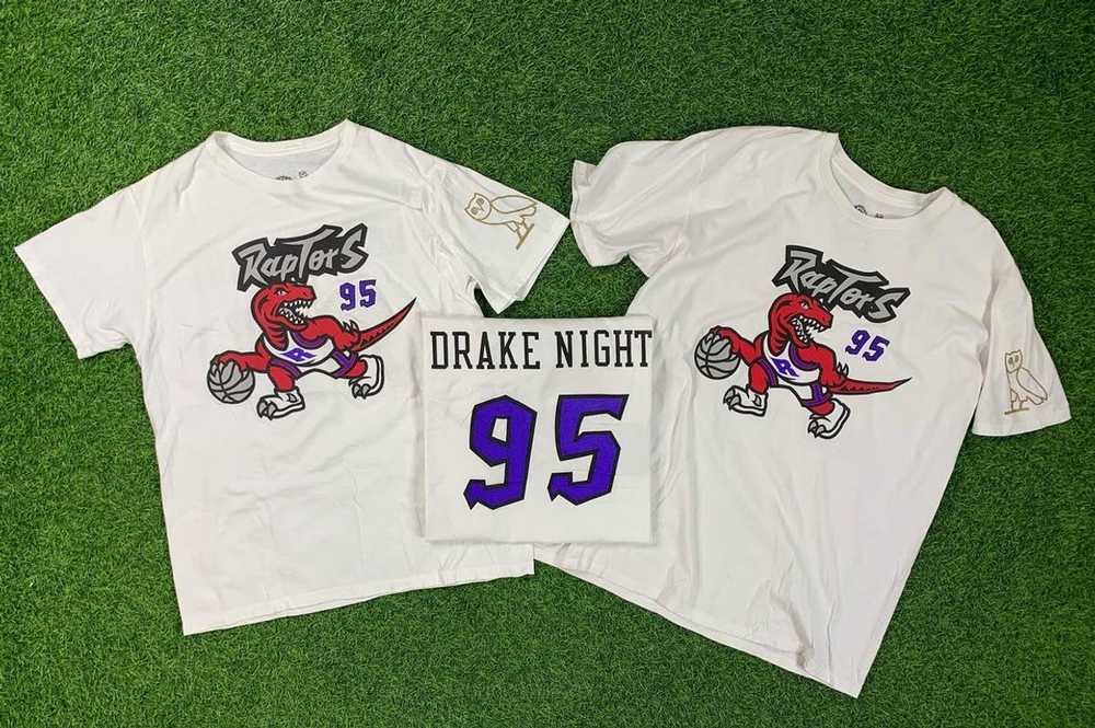Toronto Raptors Vintage 90's Dinosaur NBA Crewneck Sweatshirt Hoodie Shirt  Gifts for Fans - Dingeas