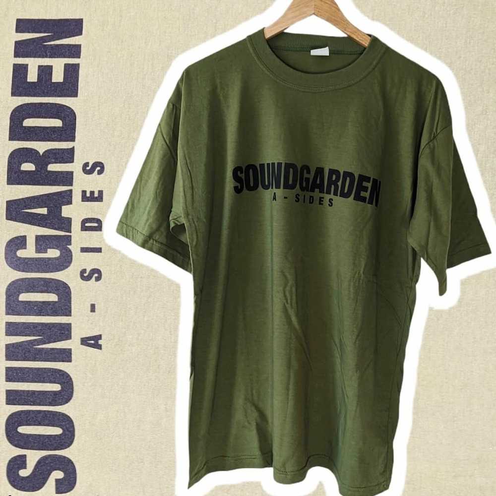 Band Tees × Rock Tees × Vintage 1997 Soundgarden … - image 1