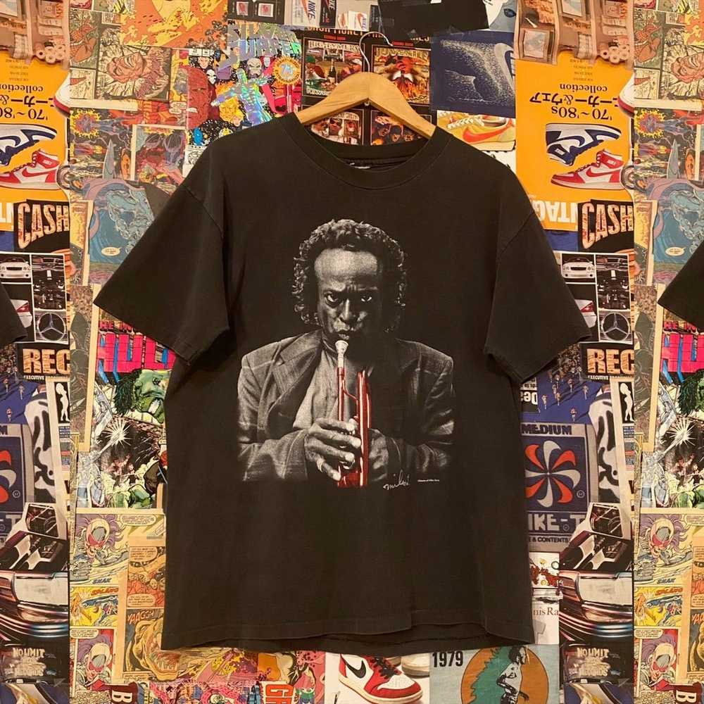 Vintage Vintage 90s Single Stitch Miles Davis Tee - image 1