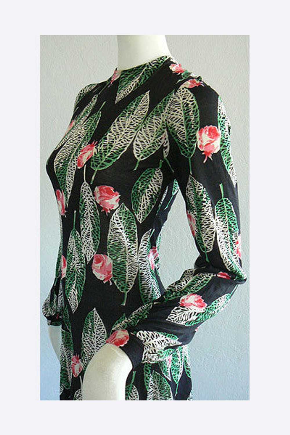 1970s Rose Print Dress - image 3