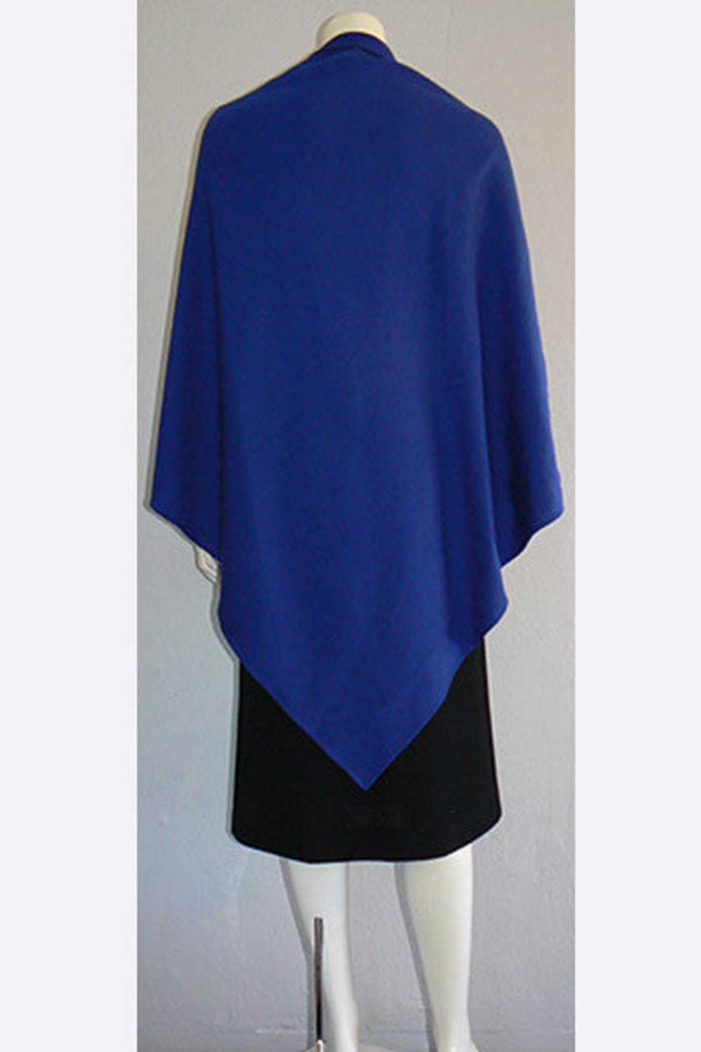 1970s Halston Wool Dress & Shawl Set - image 2