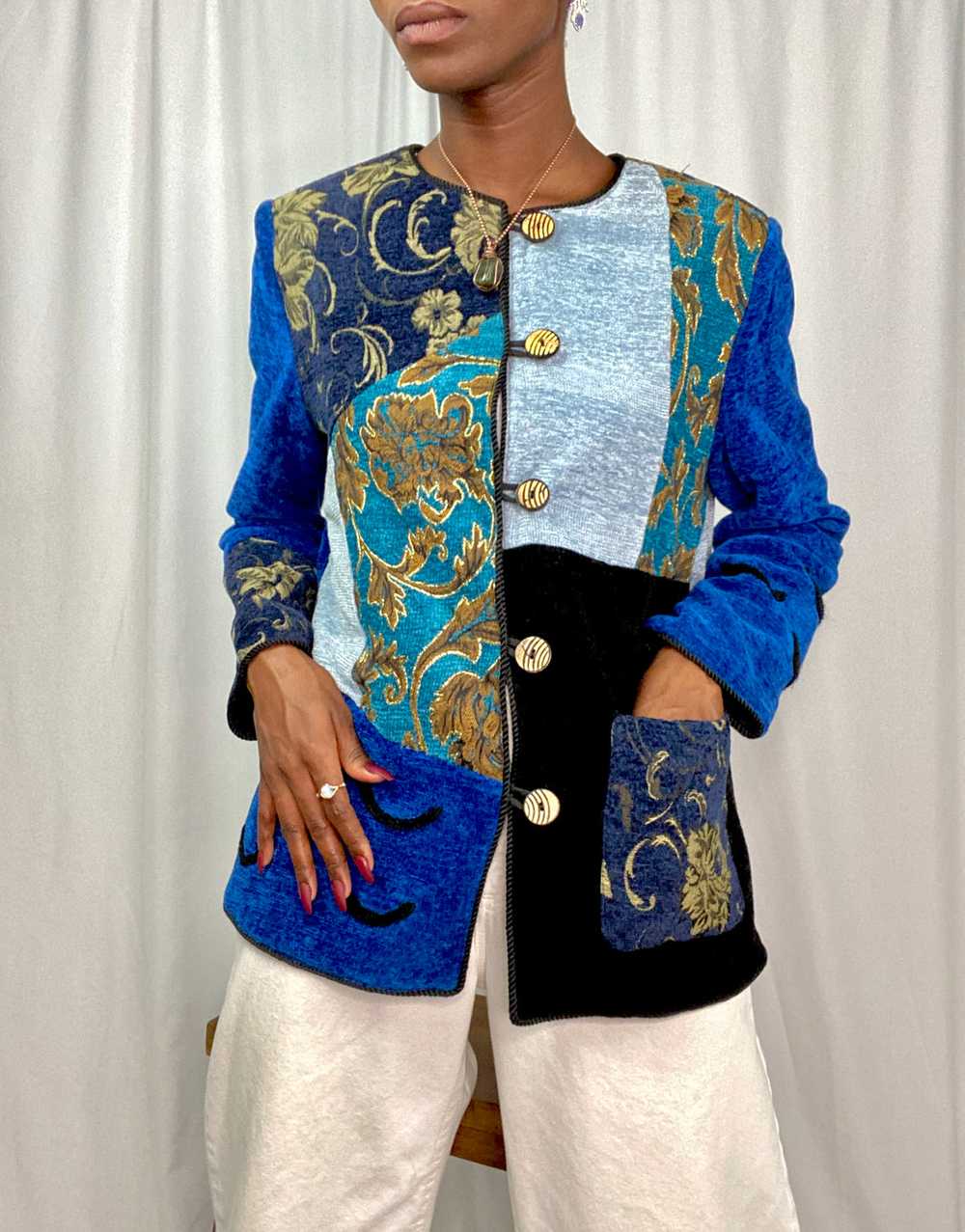 Soft Textured Blazer with Detailed Embroidery Pri… - image 3