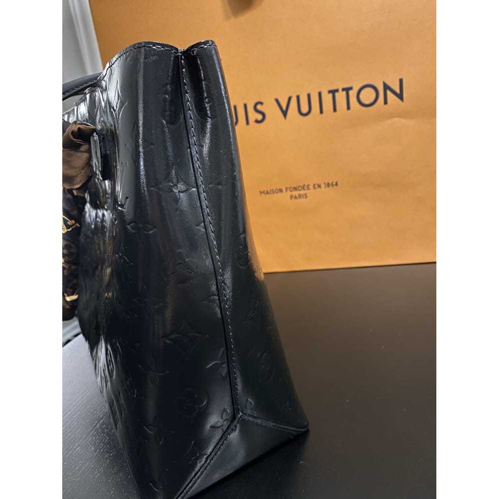 Louis Vuitton Wilshire patent leather handbag - image 10