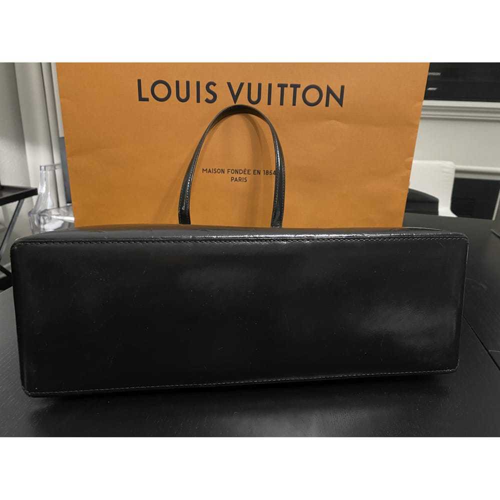 Louis Vuitton Wilshire patent leather handbag - image 11