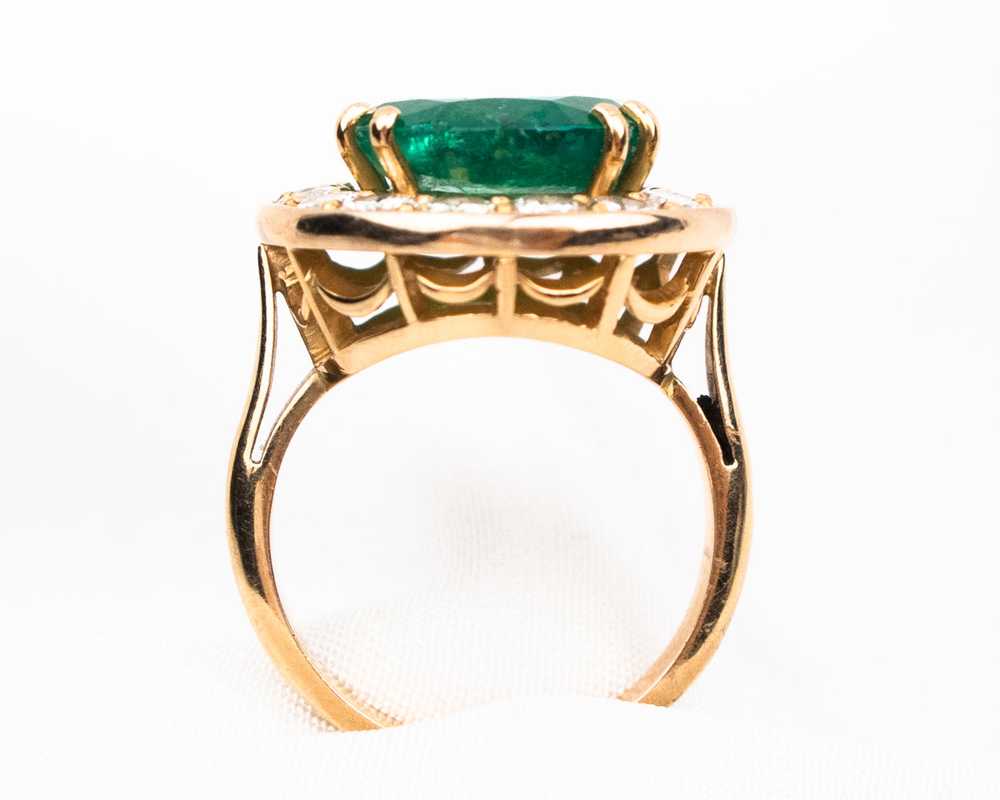 French 1970s Emerald and Diamond Halo Ring - image 3