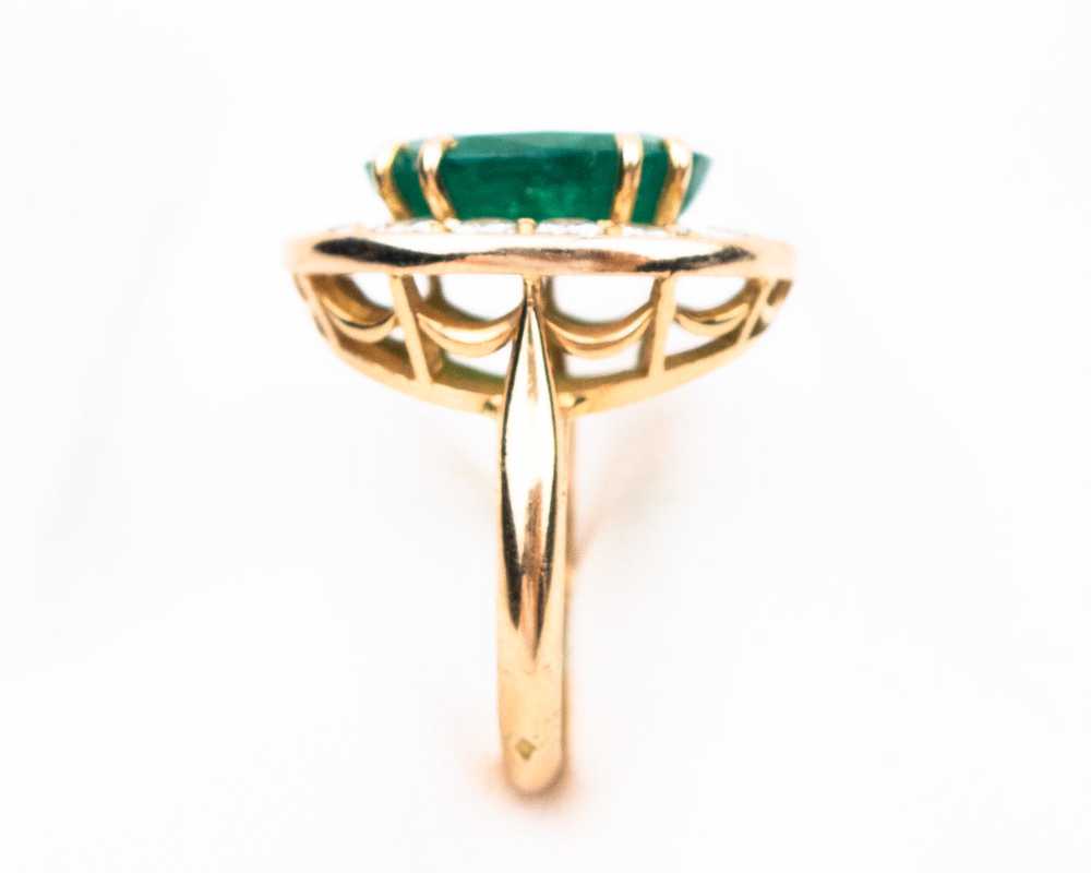 French 1970s Emerald and Diamond Halo Ring - image 4