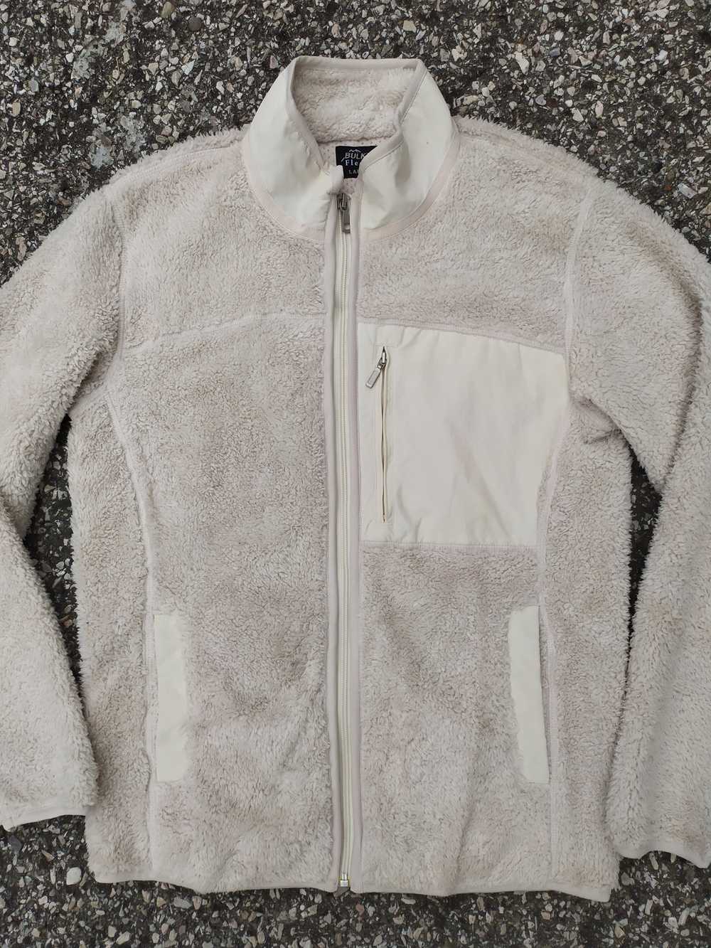 Uniqlo UNIQLO Beige Bulky Fleece Sherpa Jacket - image 2