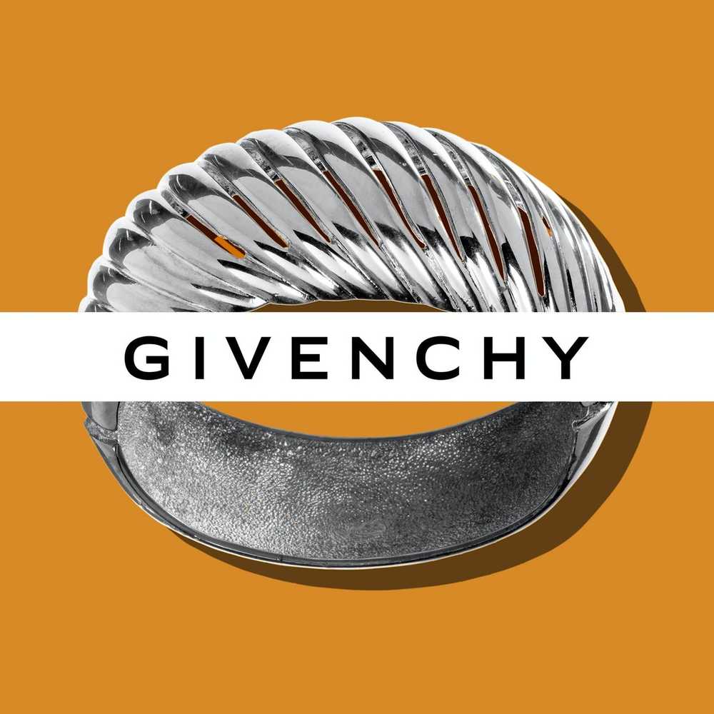 Givenchy CIRCA 1980 BRACELET - image 1