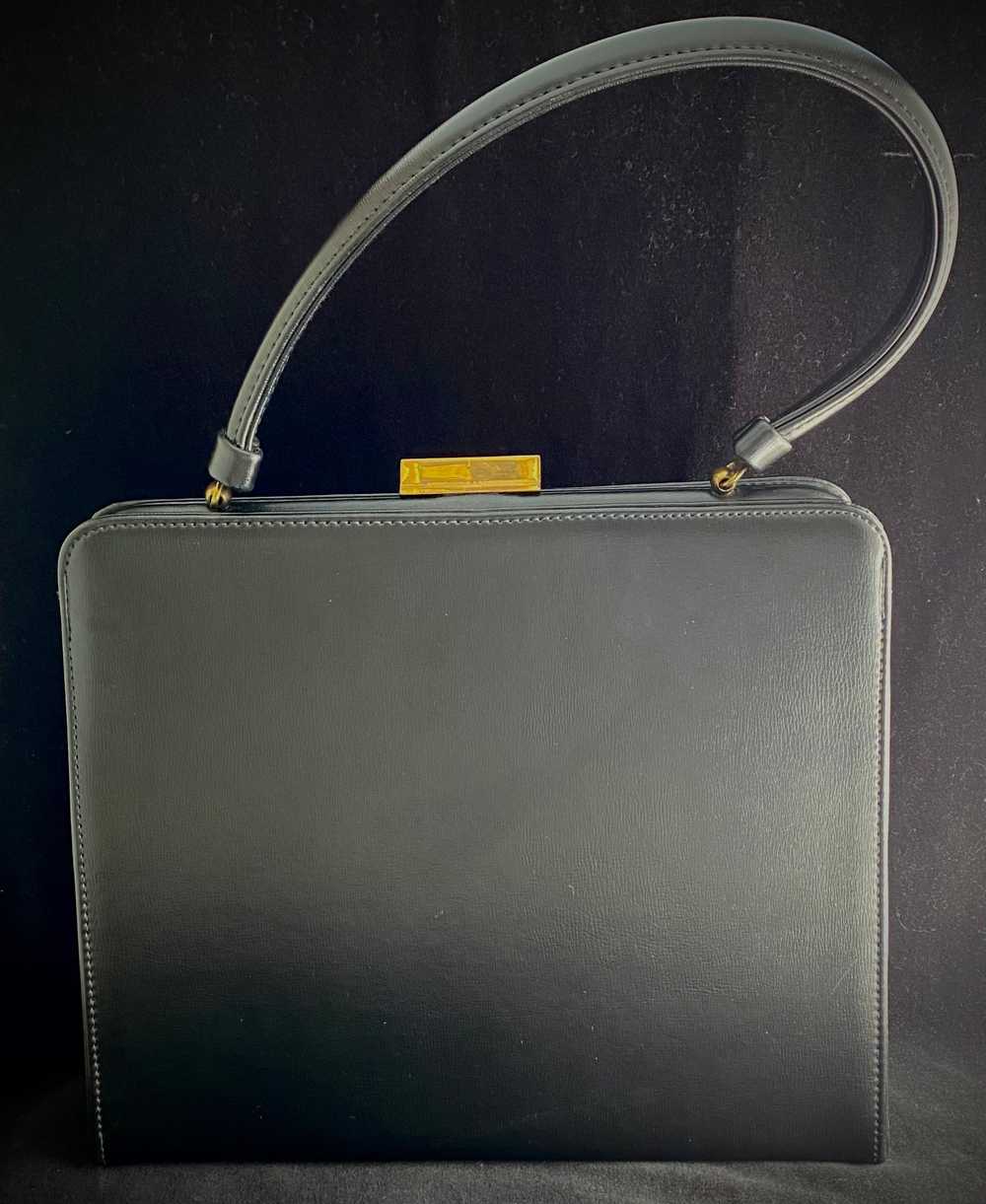 Late 50s/ Early 60s Black Cameo Handbag - image 5