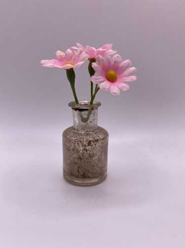 Gorgeous Vintage Pink Daisy Flower Buttonhole Bout