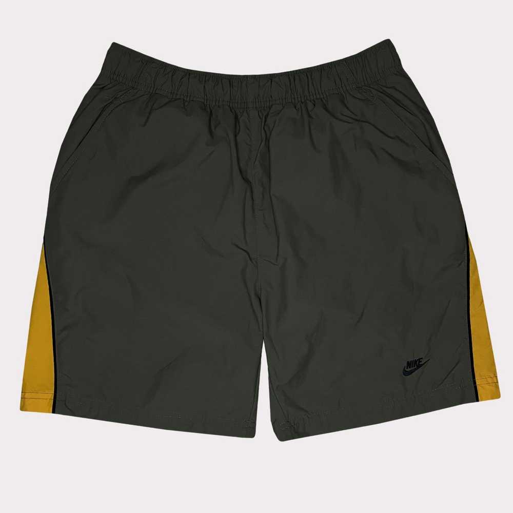 Nike × Streetwear × Vintage Swim Shorts VTG Y2K S… - image 1