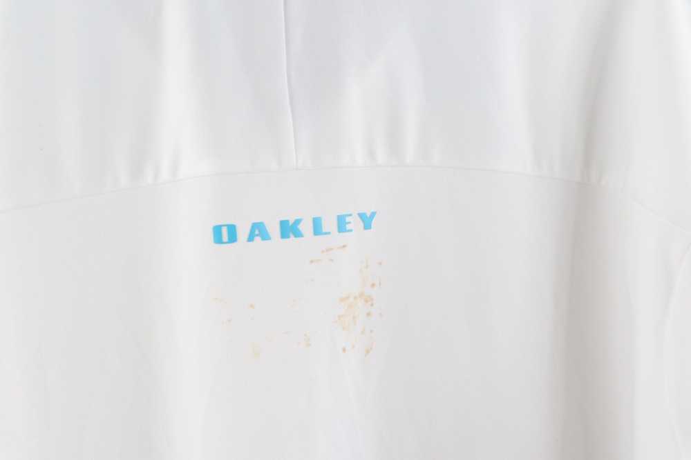 Oakley × Vintage New Oakley Center Logo Short Sle… - image 8