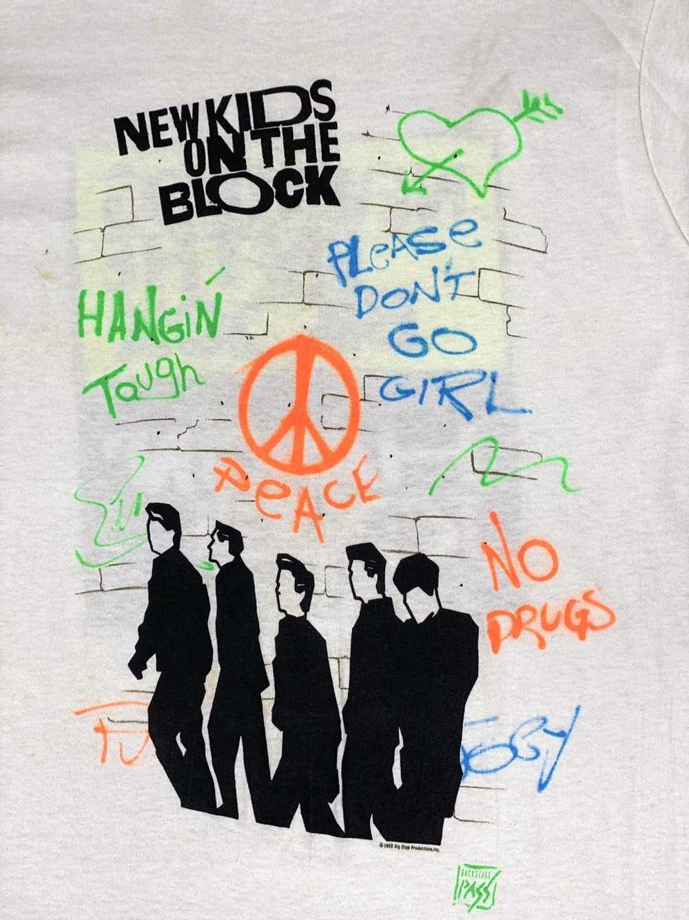 Band Tees × Vintage New Kids on the Block ‘Hangin… - image 3