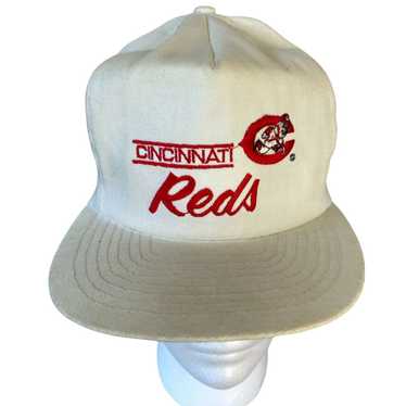 Cincinnati Reds Vintage MLB Team Color Snapback Hat by Outdoor Cap – Jeff's  Vintage Treasure