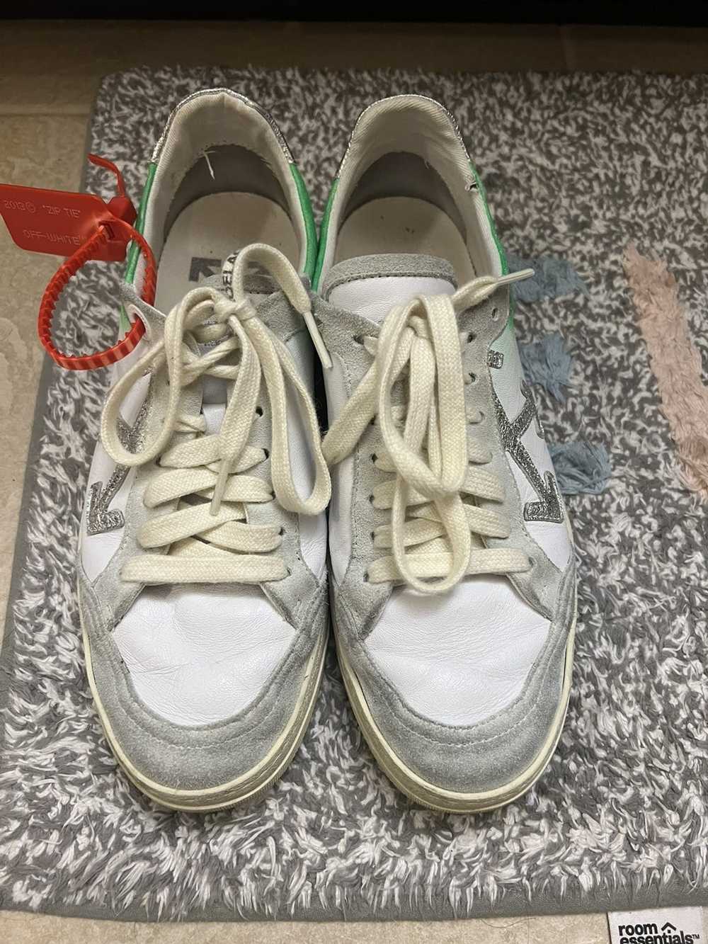 Off-White Off white 2.0 green spray sneakers - image 2