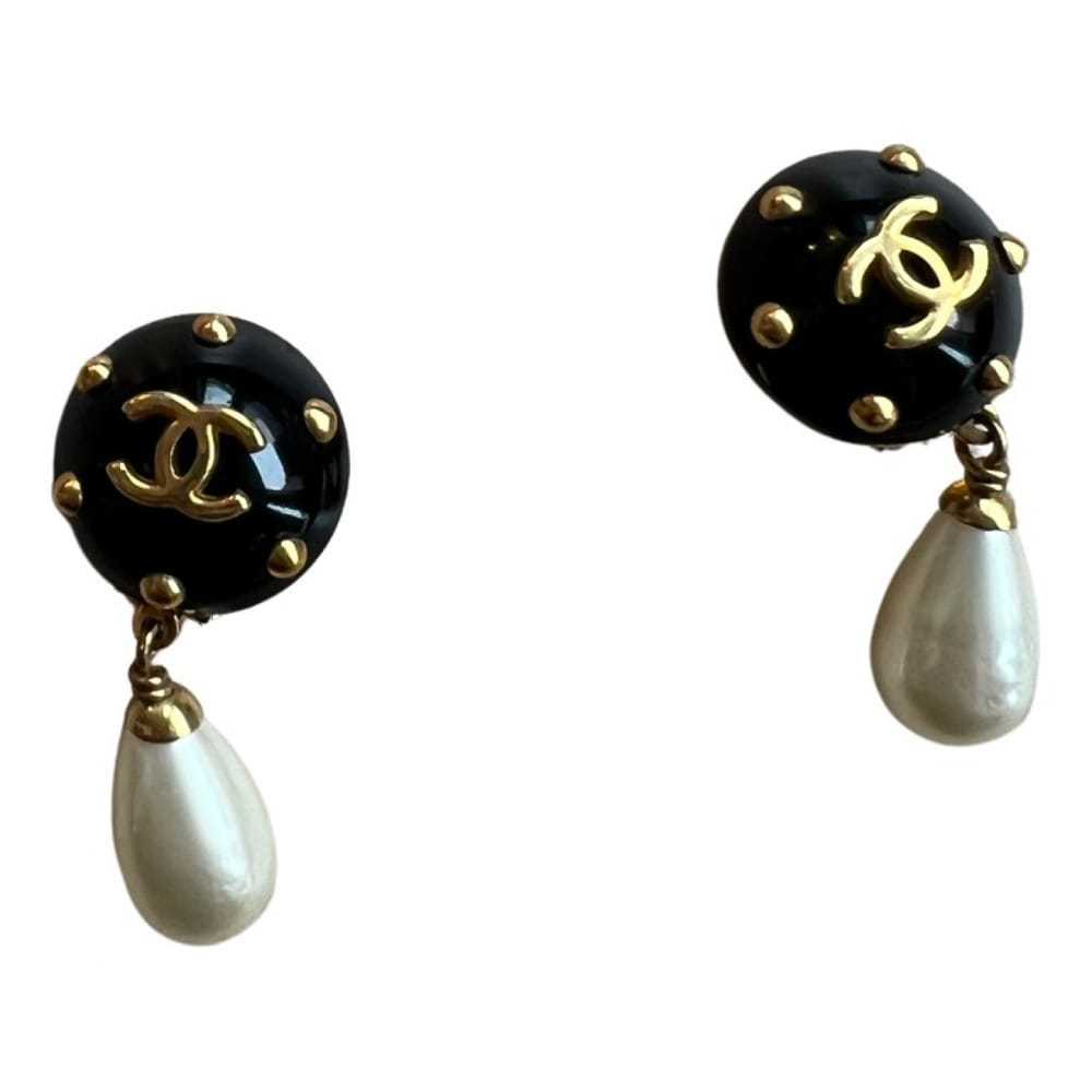 Chanel Pearls earrings - image 1