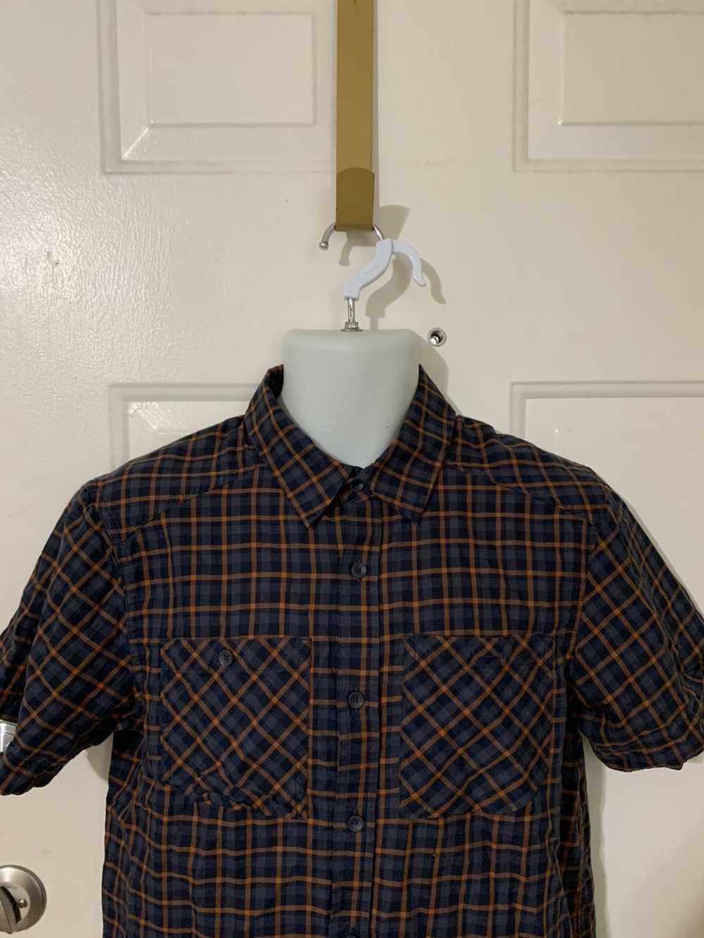 Arc'Teryx SS plaid shirt w/ dbl Pockets - image 2