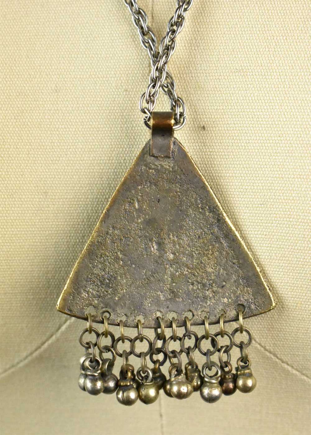 Old Yemeni Bedouin Triangle Pendant On Silver Cha… - image 3