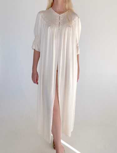 1930's Off White Silk 3/4 Sleeve Robe with Pink E… - image 1