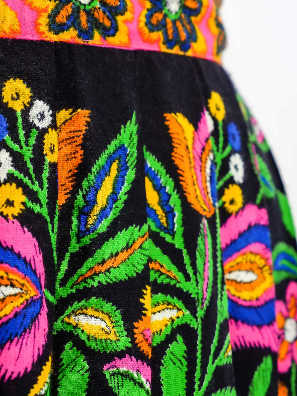 Psychedelic Floral Printed Skirt - image 4