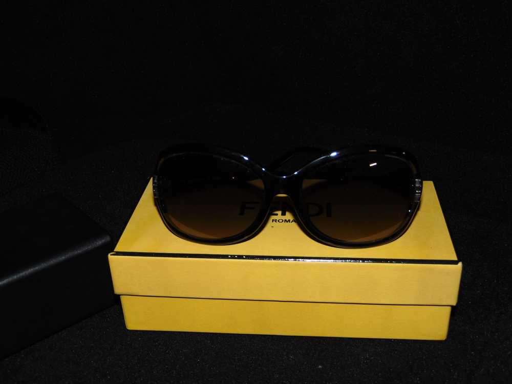 Fendi Fendi FF-0293/S sunglasses - image 2