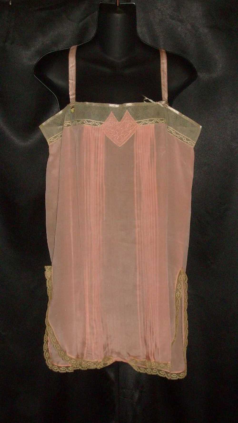Remarkable & Rare Vintage 1920's "Silk Crepe" JAU… - image 1