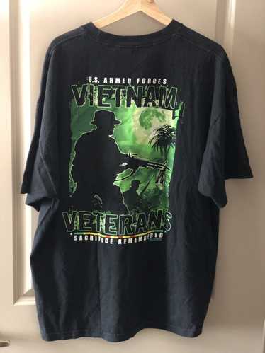 Vintage 2005 Vietnam Millitary Veteran T-Shirt