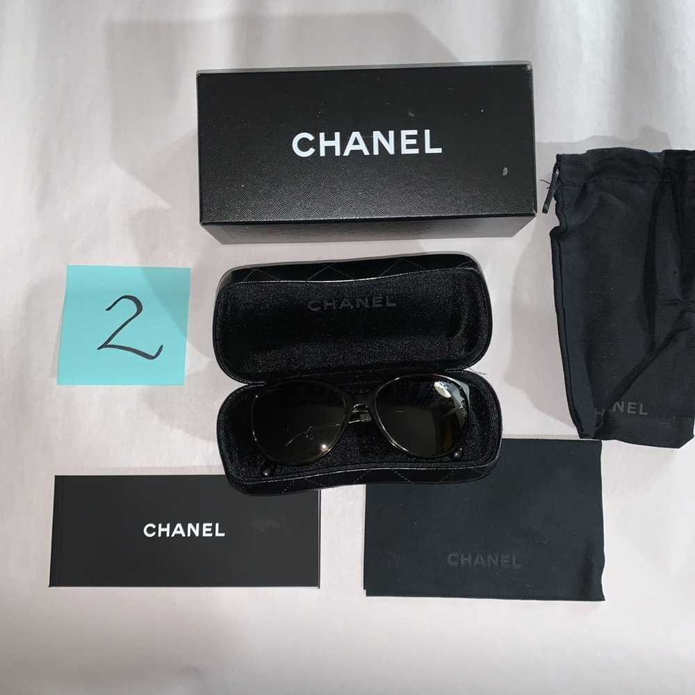 Chanel 2)CHANEL tortoise shell butterfly sunglass… - image 2