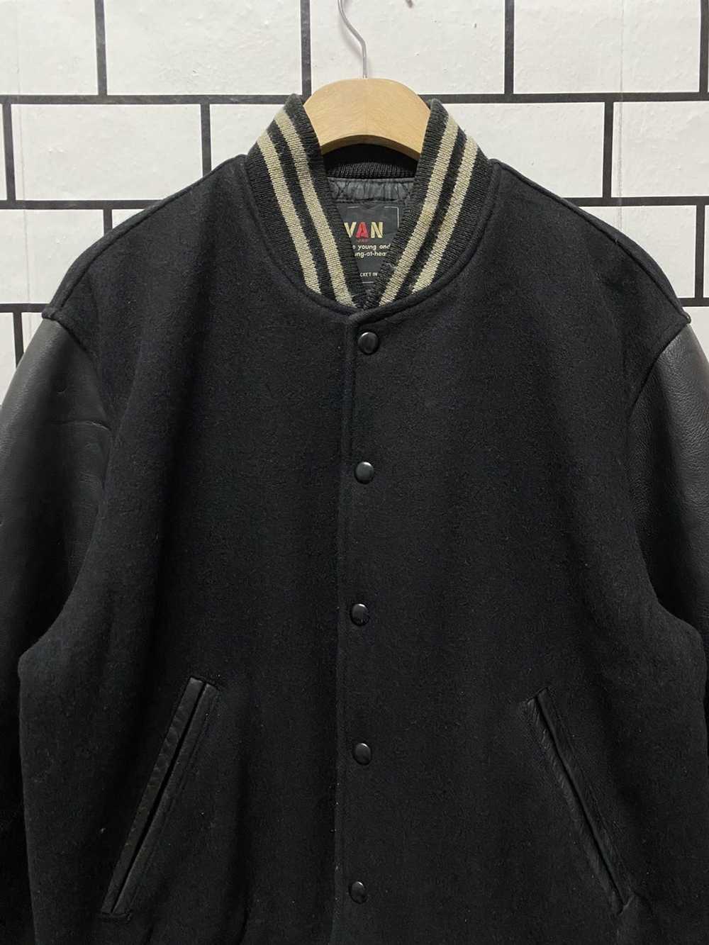 Japanese Brand × Van × Varsity Jacket Vintage Van… - image 11