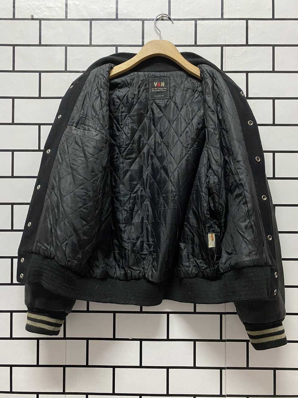 Japanese Brand × Van × Varsity Jacket Vintage Van… - image 12