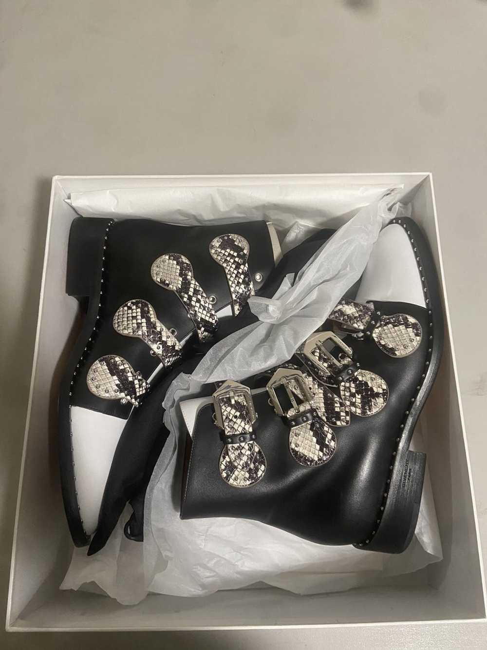 Givenchy Givenchy women’s Boots sz 39w(9w) - image 3