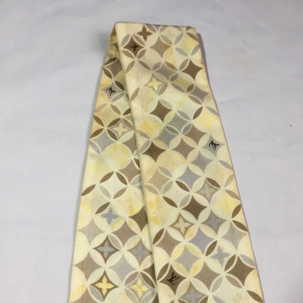 Louis Vuitton Lv chocker silk scarf - image 12