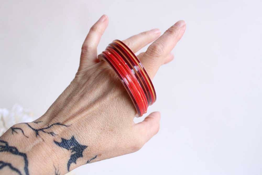 Vintage 1950s 1960s Red Bangles - image 8