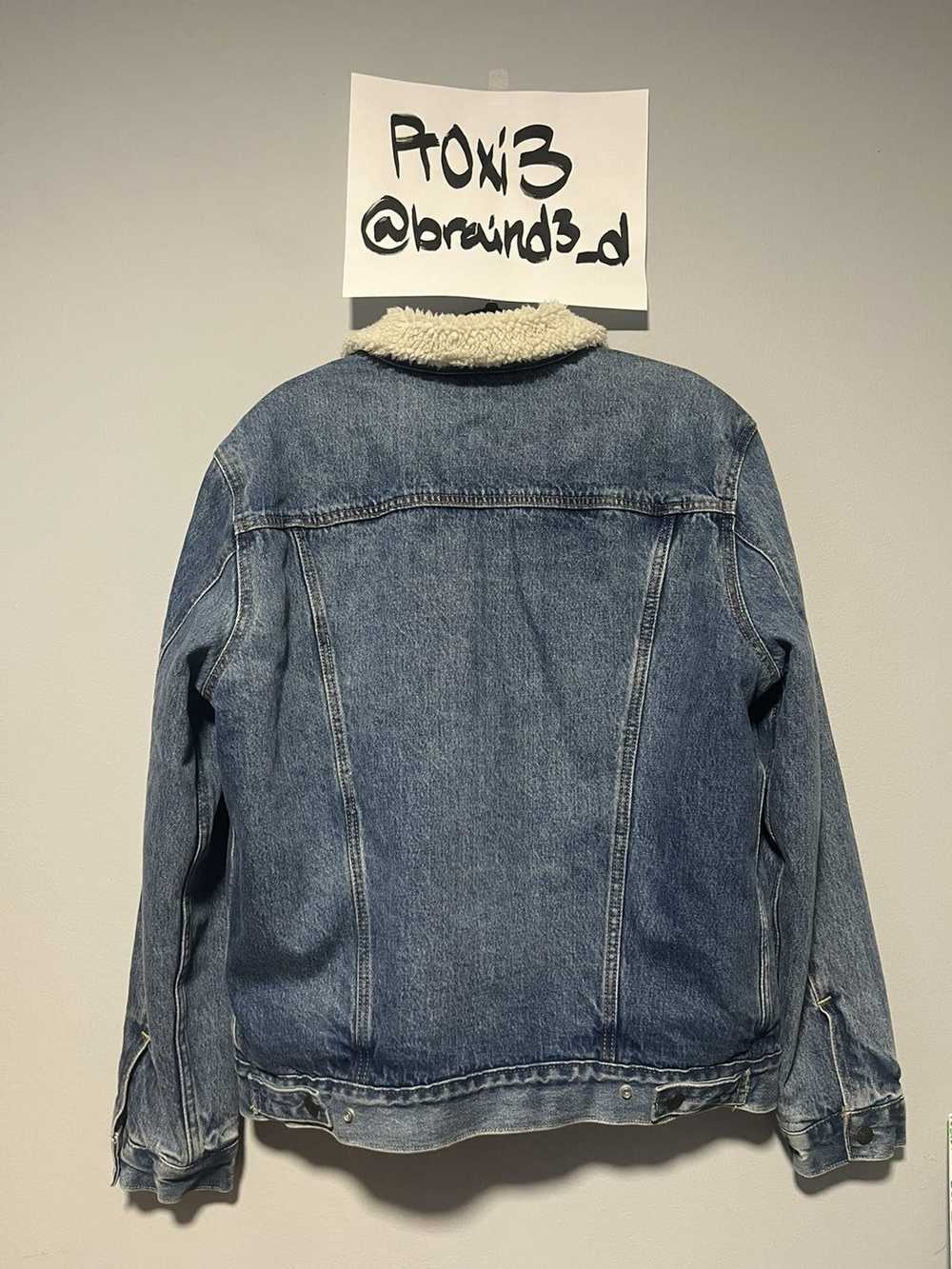 Levi's Vintage Fit Sherpa Trucker Jacket - image 2