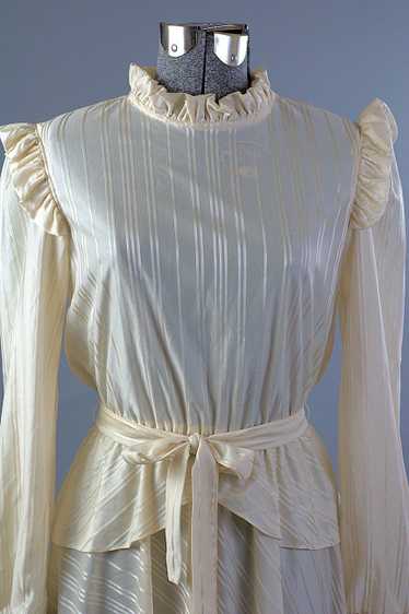 Arabella Vintage 1970's Cream Peplum Day Dress