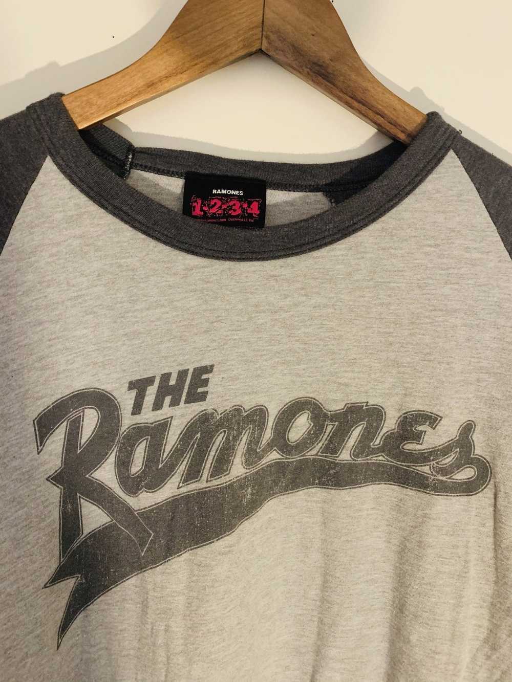 Band Tees × Rock Band × Vintage Vintage The Ramon… - image 2