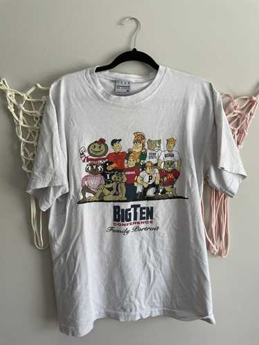 Vintage Vintage “Big 10 Family Photo” Tee